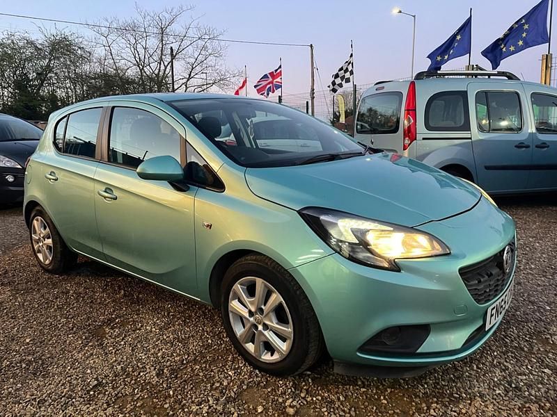Used Vauxhall Corsa Design Edition 2015 Green Hatchback