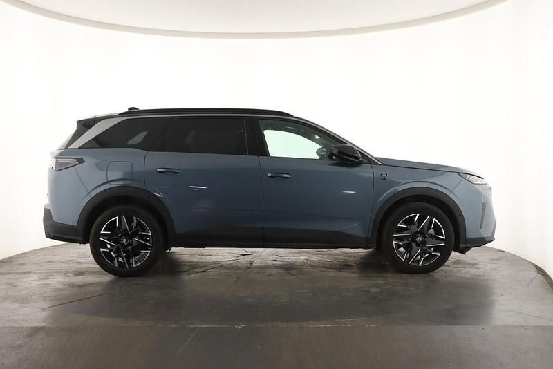 Used Peugeot 5008 GT 134 HP (98 kW) 2025 Blue SUV