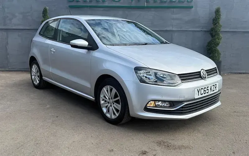 Used VW Polo SE 90 HP (66 kW) 2015 Hatchback