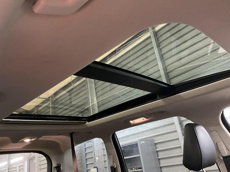 Used Ford Galaxy Titanium X 150 HP (110 kW) 2017 Frozen white MPV