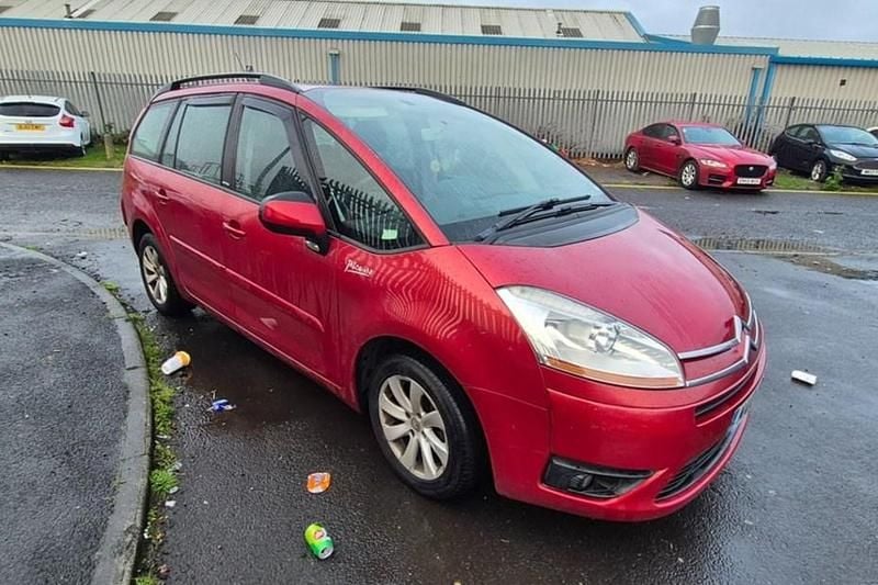 Red Used 2010 Citroën Grand C4 Picasso VTR Sport MPV | £1,195 (Good price) - Image 1/1