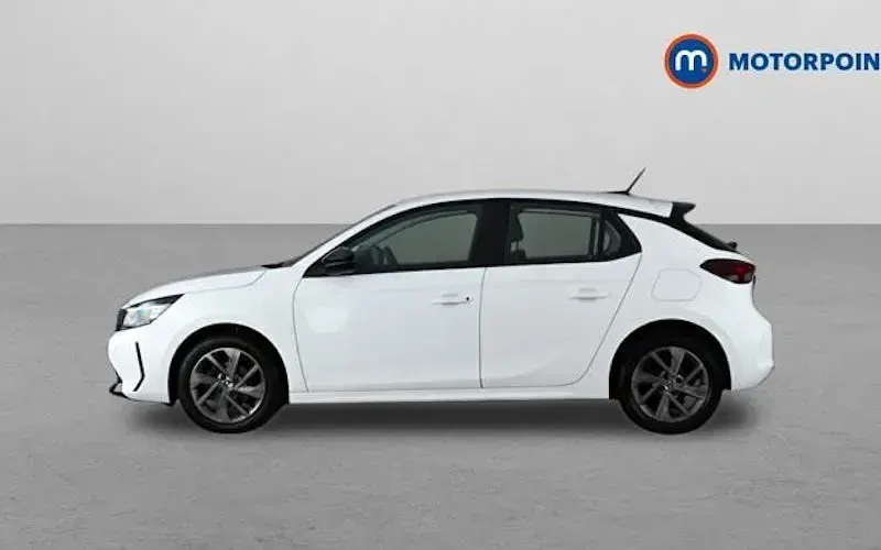 Used Vauxhall Corsa Design Edition 75 HP (55 kW) 2023 White Hatchback