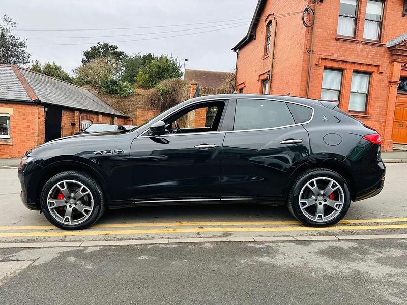 Black Used 2016 Maserati Levante SUV | £21,995 (A bit pricey) - Image 1/4