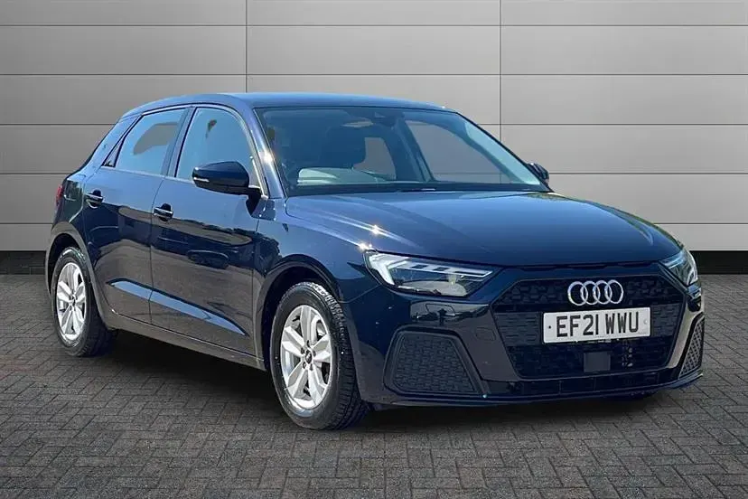 Begagnad Audi A1 Design 110 HK (80 kW) 2021 Blå SUV