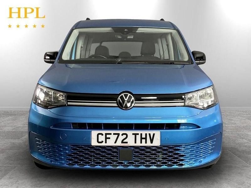 Used VW Caddy Maxi Life 122 HP (89 kW) 2023 Blue MPV