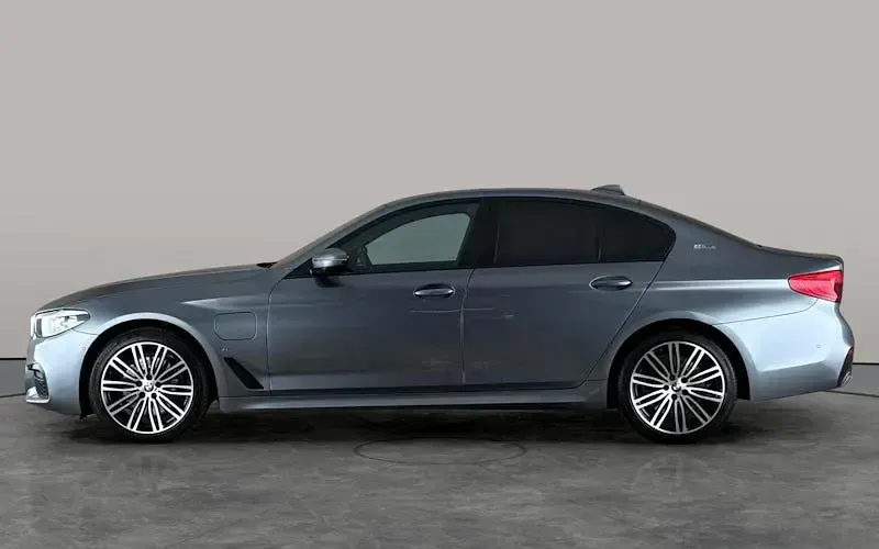 Used BMW 530e M Sport 252 HP (185 kW) 2018 Blue Sedan