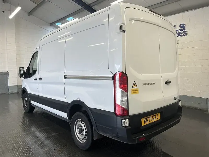 Used Ford Transit 130 HP (95 kW) 2022 White Van