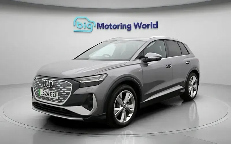 New Audi Q4 e-tron S-Line 210 kW (286 HP) 2026 SUV