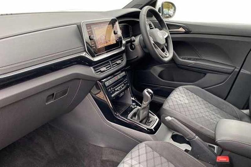 New VW T-Cross R-line 115 HP (84 kW) 2025 Pure white SUV