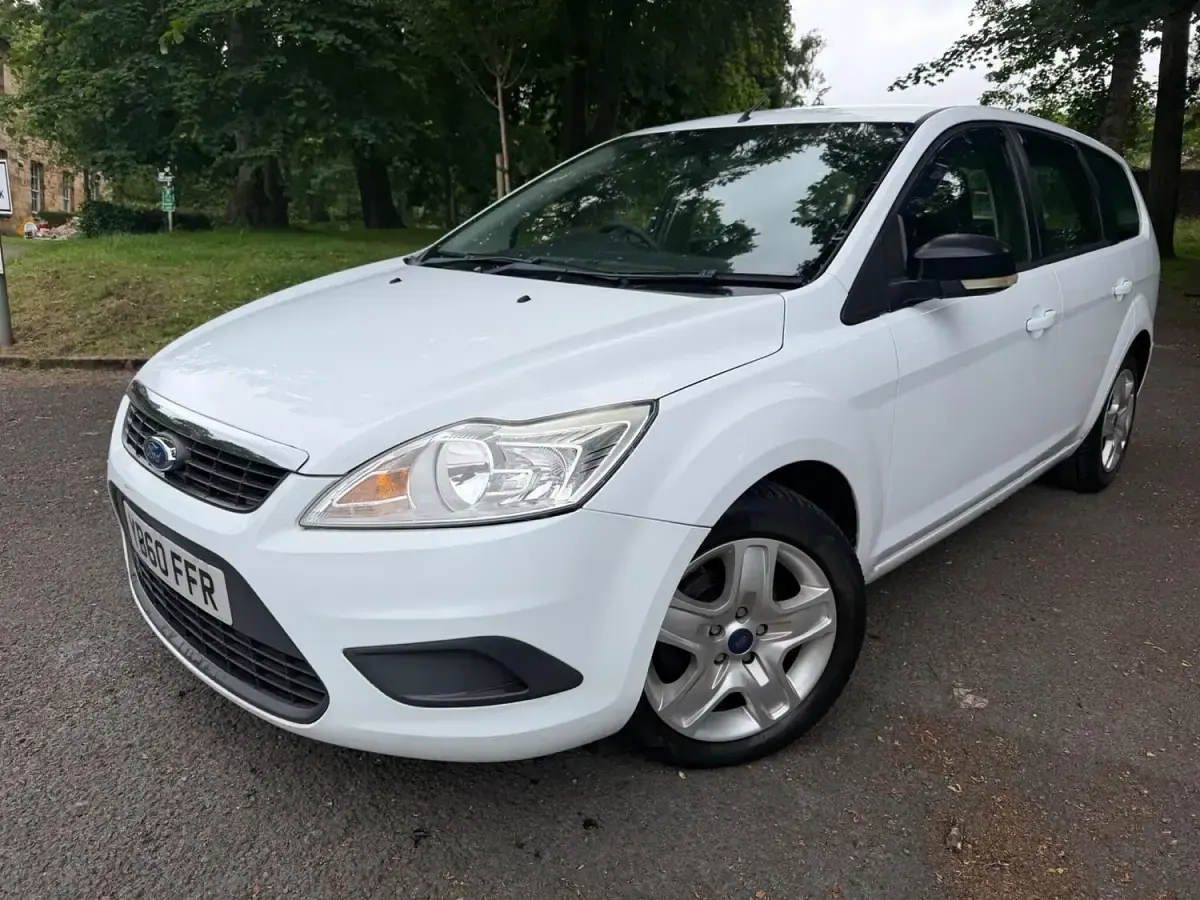 Used Ford Focus Style 110 HP (80 kW) 2011 White Estate