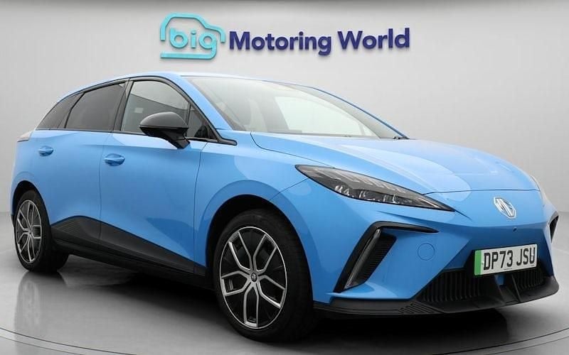 Used MG MG4 EV Trophy 150 kW (204 HP) 2024 Blue Hatchback