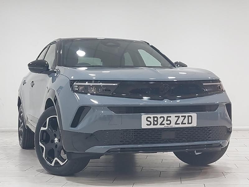 Two coat premium metallic graphic grey New 2025 Vauxhall Mokka SUV | £22,498 (Fair price) - Image 1/4