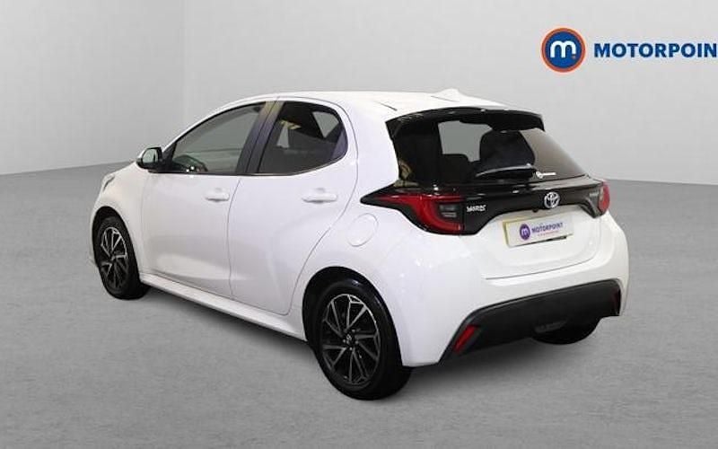 Used Toyota Yaris Hybrid Design 116 HP (85 kW) 2026 Hatchback