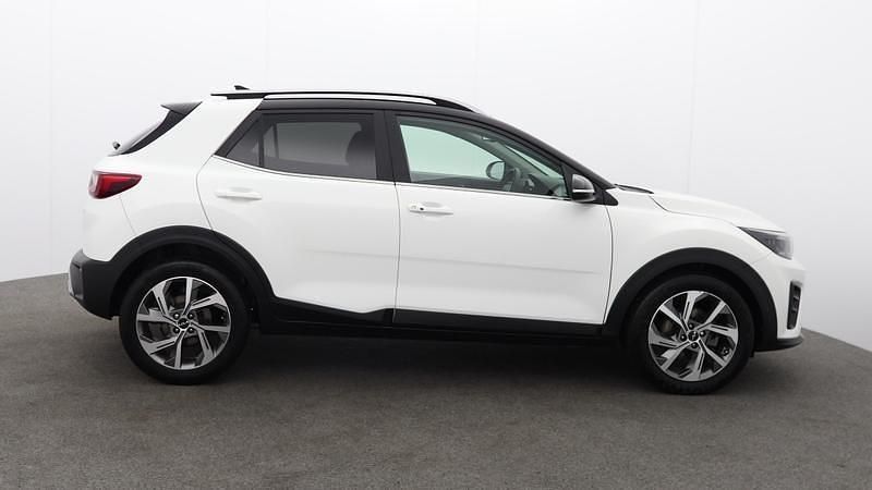 Used Kia Stonic GT-Line S 118 HP (86 kW) 2023 White SUV