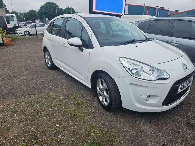 Begagnad Citroën C3 2012 Vit Halvkombi