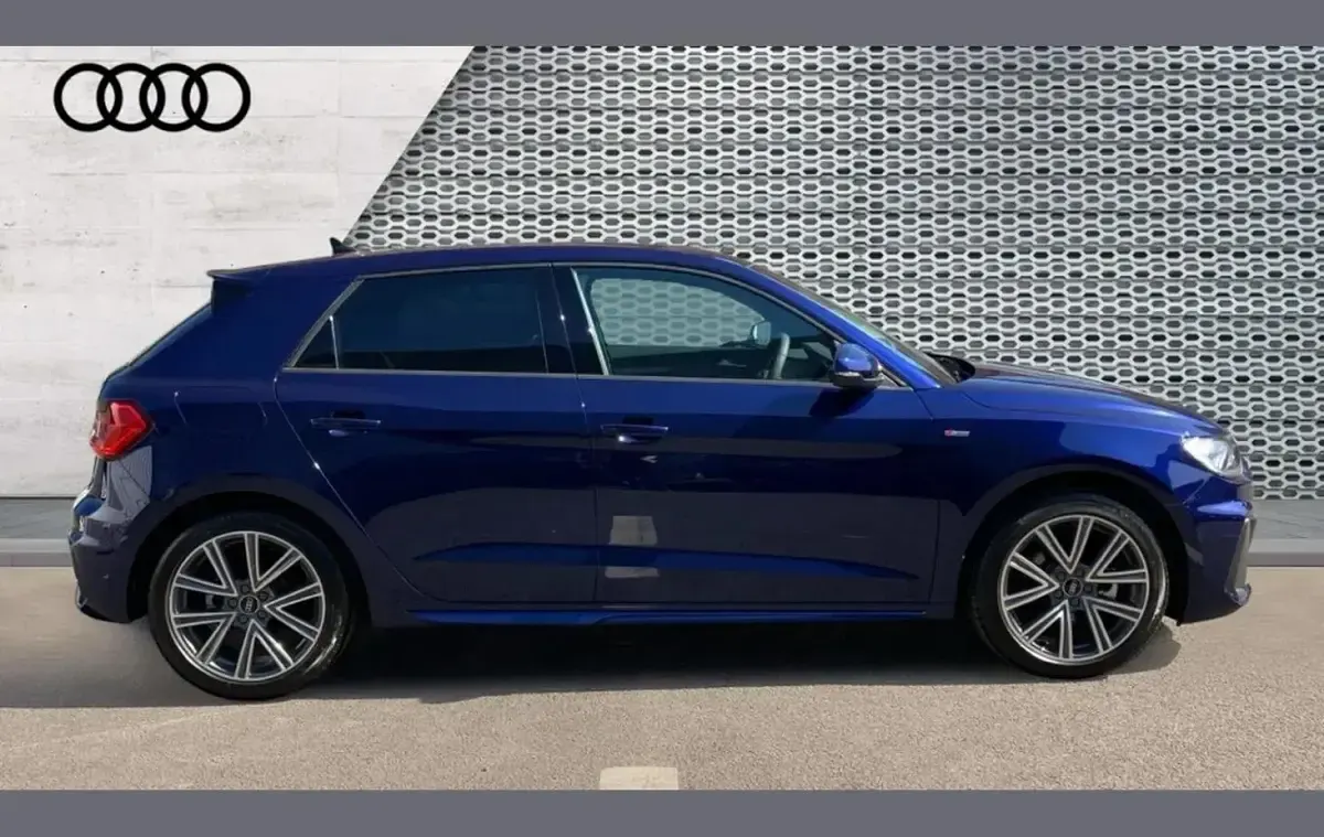 Uusi Audi A1 S-Line 113 HP (83 kW) 2026 Sininen Katumaasturi