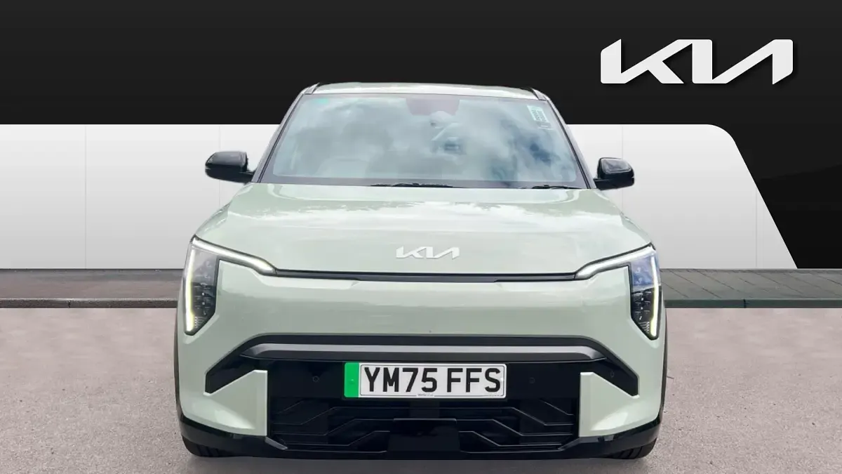Used Kia EV3 GT-Line 147 kW (201 HP) 2025 Green SUV