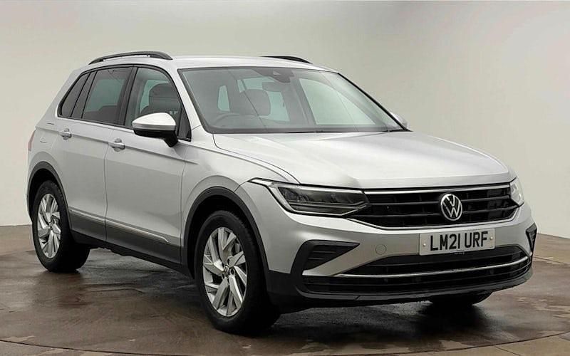 Used 2023 VW Tiguan Life SUV | £18,995 (Good price) - Image 1/4