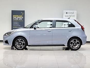 Used MG MG3 Exclusive 106 HP (77 kW) 2023 Silver Hatchback