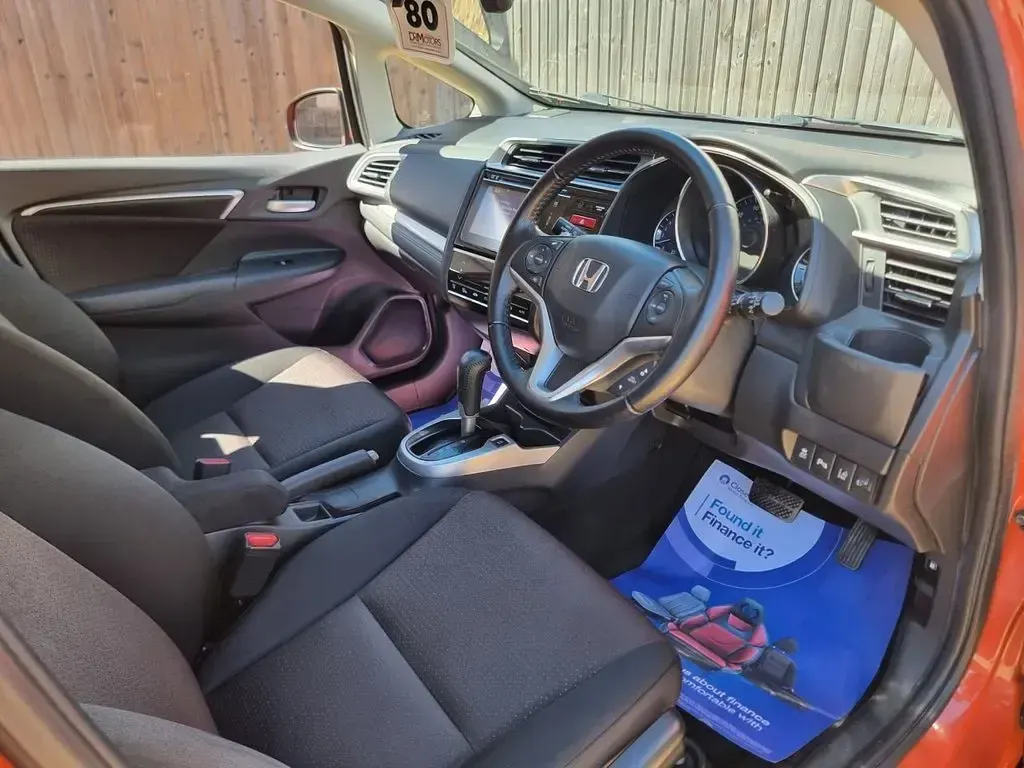 Used Honda Jazz EX 102 HP (75 kW) 2016 Orange Hatchback