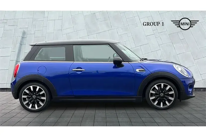 Used Mini Cooper Hatch 136 HP (100 kW) 2018 Blue Hatchback