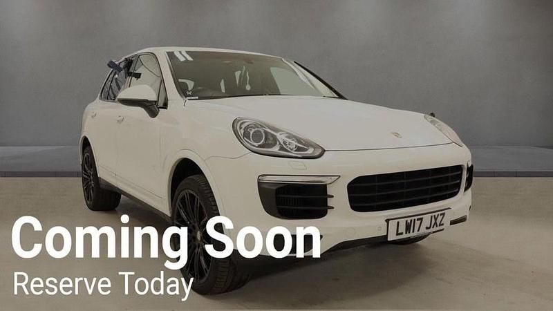 Used Porsche Cayenne Platinum Edition 262 HP (192 kW) 2017 White SUV