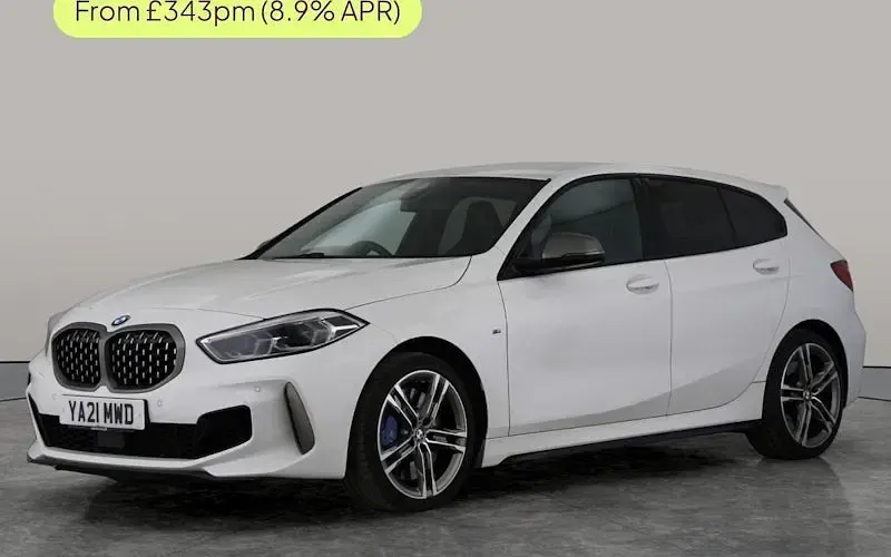 Begagnad BMW M135 Comfort Edition 306 HK (225 kW) 2024 Halvkombi