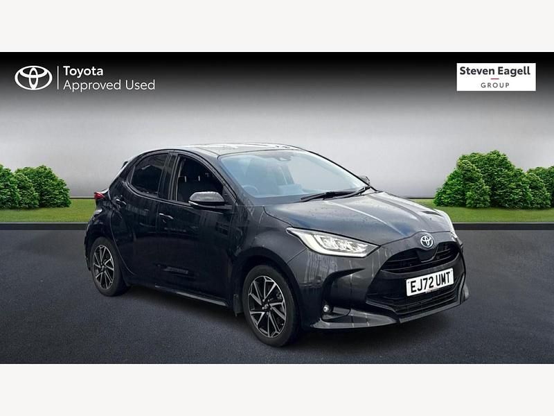 Used Toyota Yaris Hybrid Design 2022 Black Hatchback