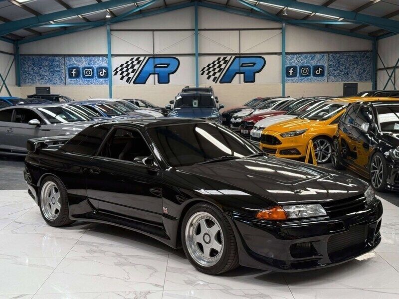 Black Used 2005 Nissan Skyline GT Coupe | £49,995 - Image 1/4