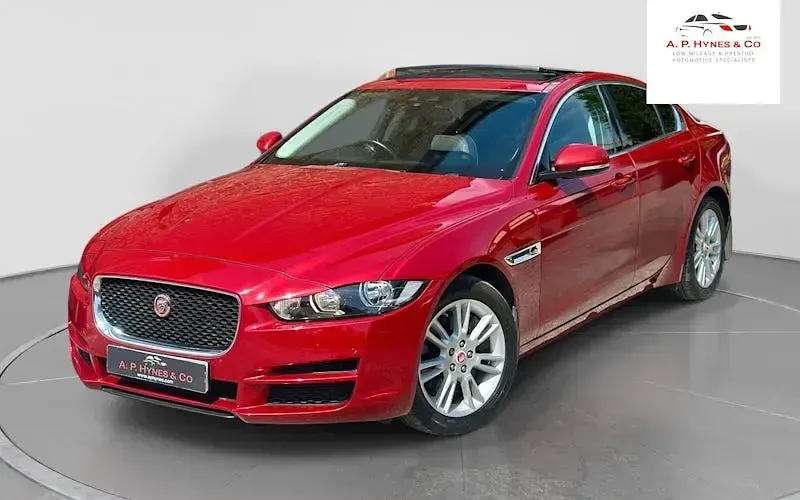 Used Jaguar XE Prestige 200 HP (147 kW) 2015 Sedan