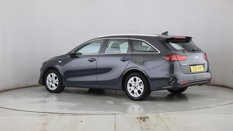 Used Kia Ceed 138 HP (101 kW) 2025 Grey Hatchback