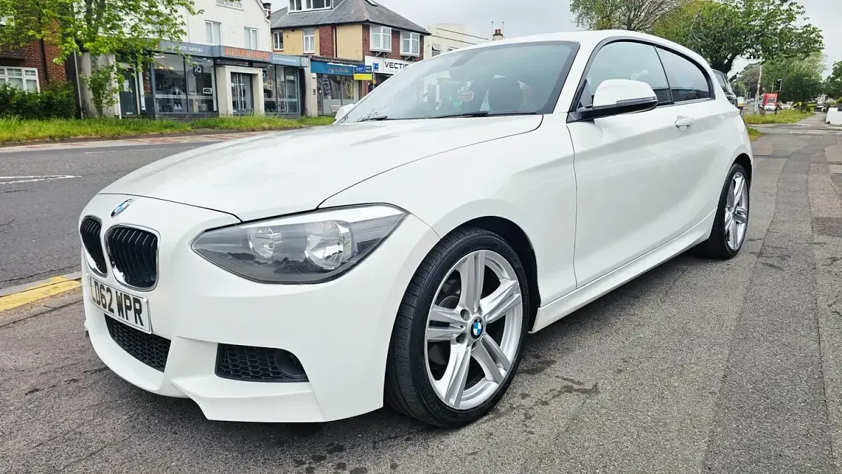 Used BMW 118 M Sport 2012 White Hatchback