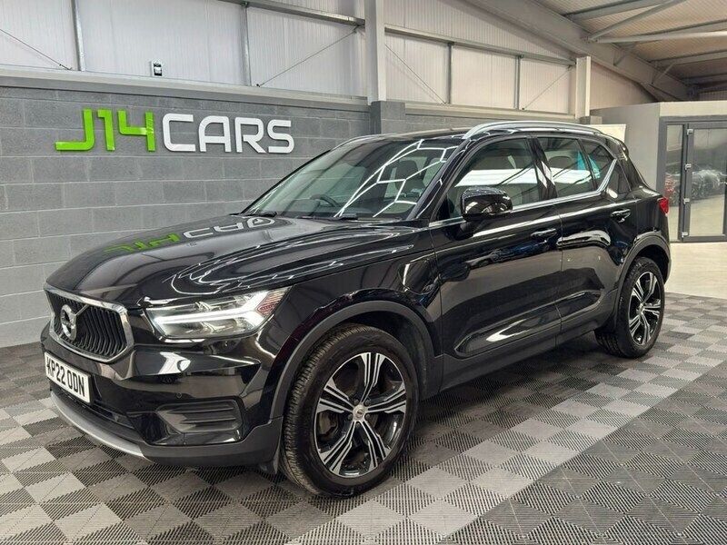 Black Used 2022 Volvo XC40 Inscription SUV | £22,995 (Fair price) - Image 1/3