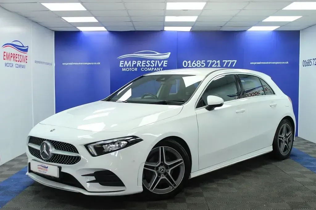 Used Mercedes A200 Executive 160 HP (117 kW) 2018 White Hatchback
