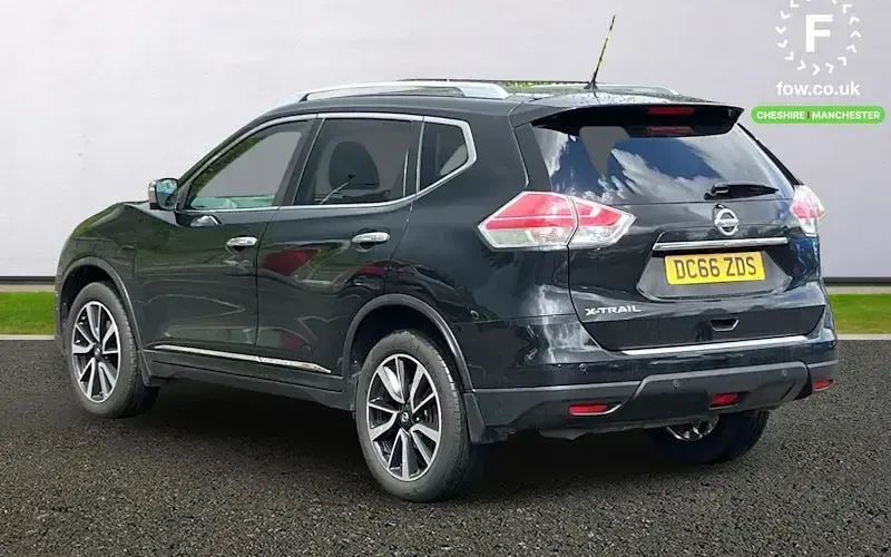 Used Nissan X-Trail Tekna 177 HP (130 kW) 2017 Black SUV