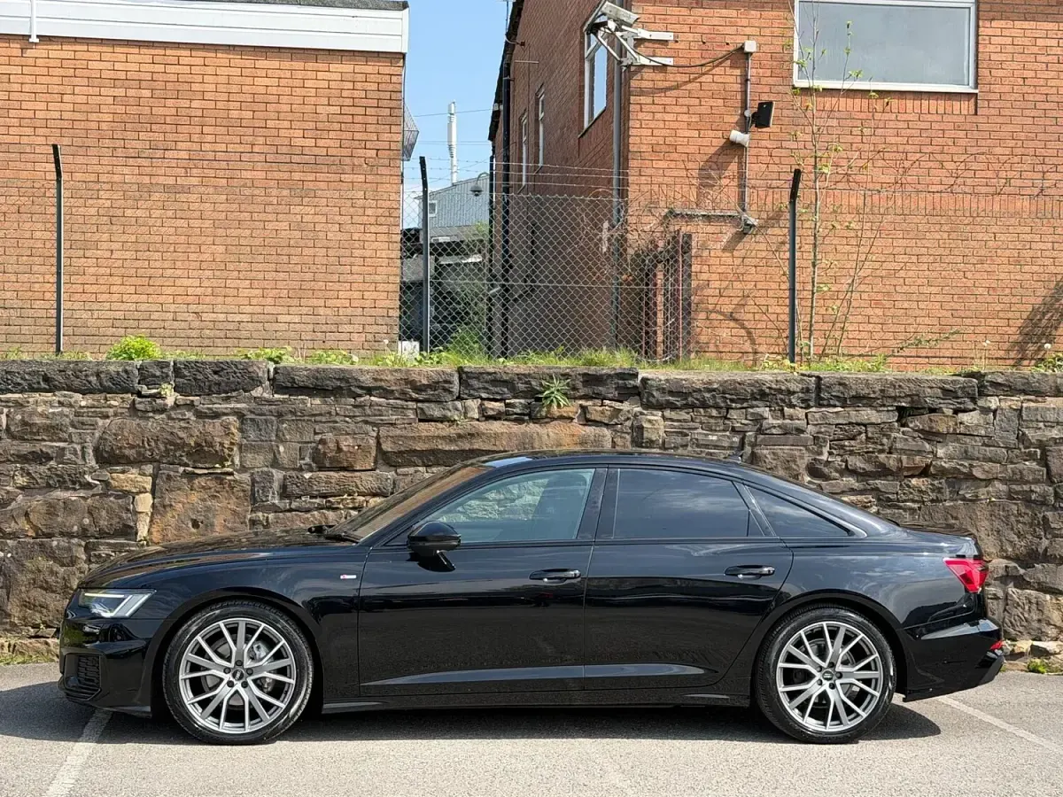 Used Audi A6 Black Edition 204 HP (150 kW) 2019 Black Sedan