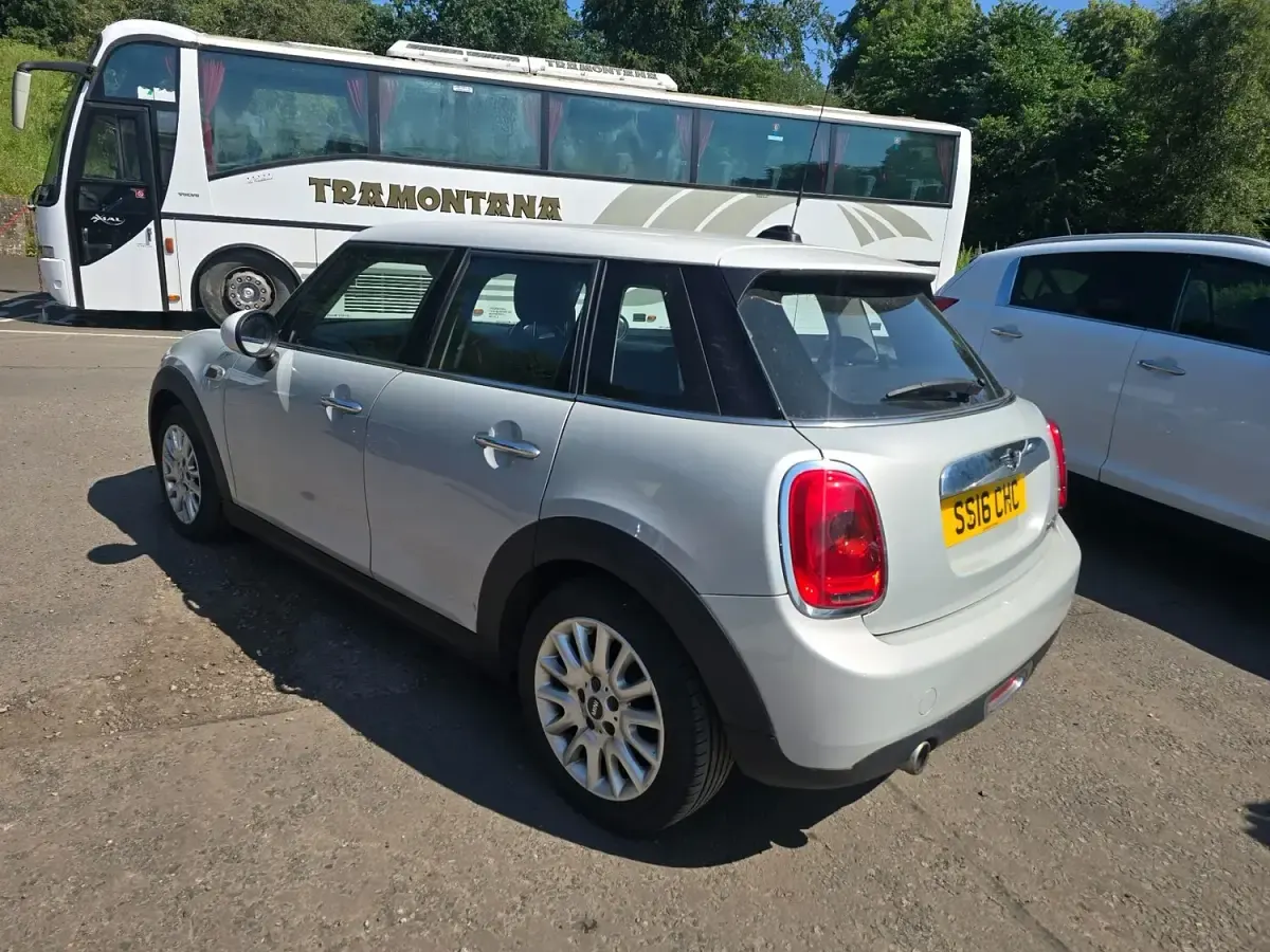Used Mini Cooper D Hatch 116 HP (85 kW) 2016 Silver Hatchback