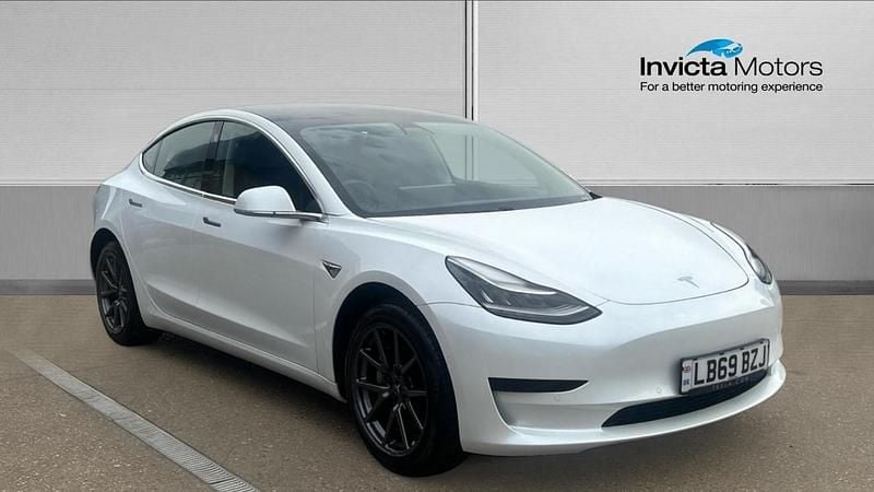 White Used 2019 Tesla Model 3 Standard Range Sedan | £13,999 (Fair price) - Image 1/4