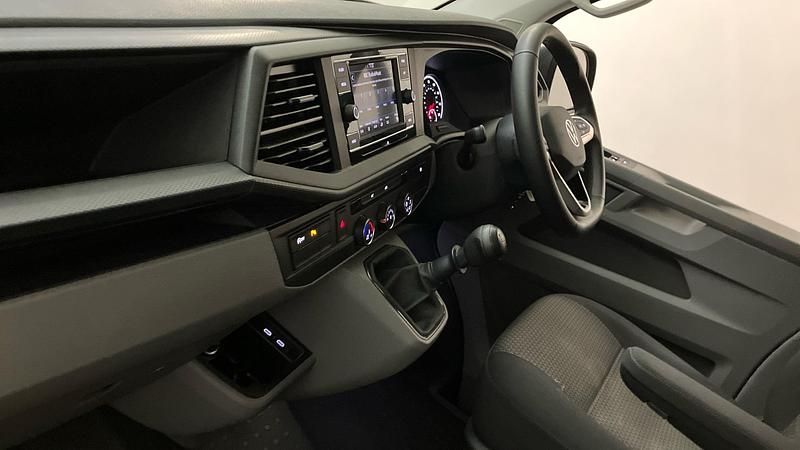 Used VW T6.1 Highline 110 HP (80 kW) 2023 Van