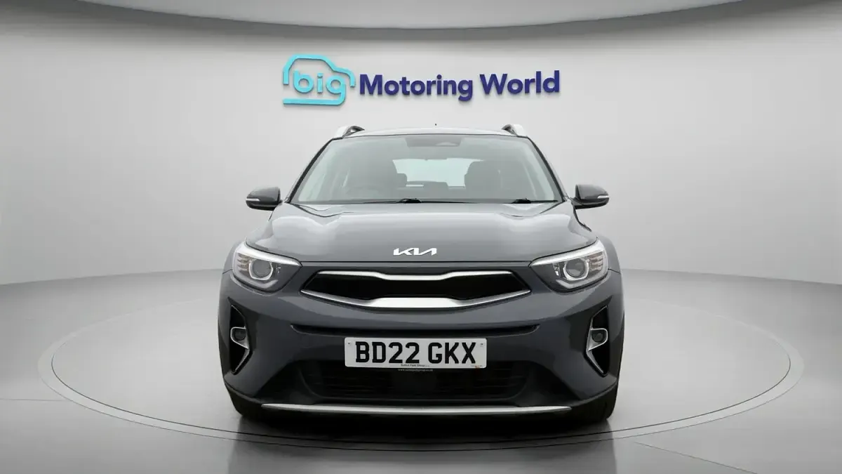 Used Kia Stonic 99 HP (72 kW) 2022 Grey SUV