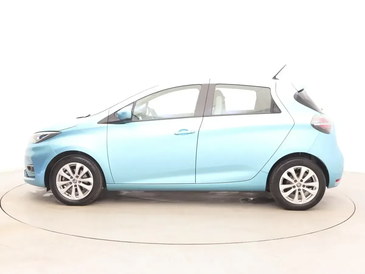 Usado Renault Zoe Iconic 80 kW (109 HP) 2022 Azul Citadino
