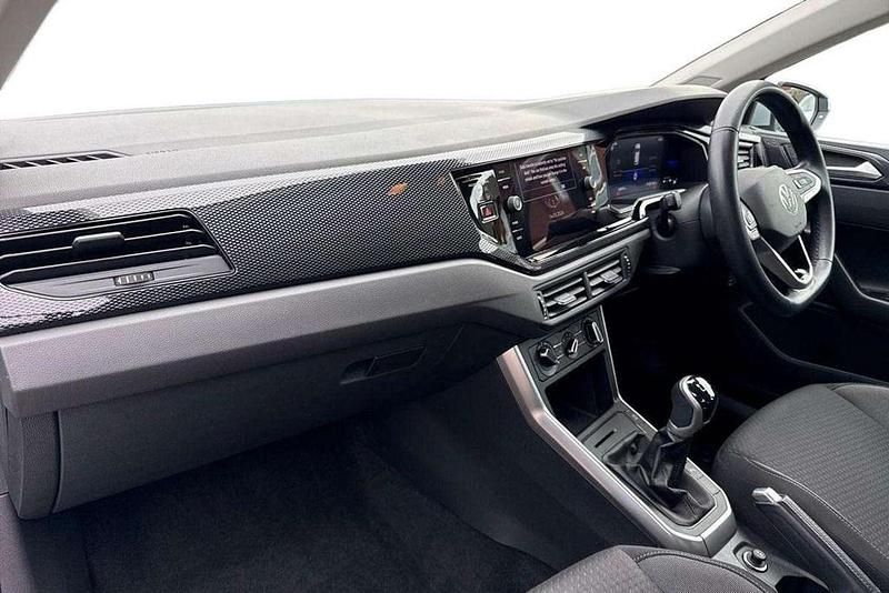 Used VW Polo Life 95 HP (69 kW) 2022 Silver Hatchback