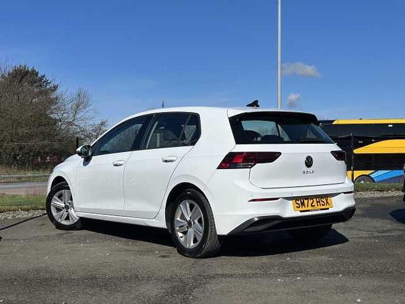 Used VW Golf VIII Life 150 HP (110 kW) 2022 White Hatchback