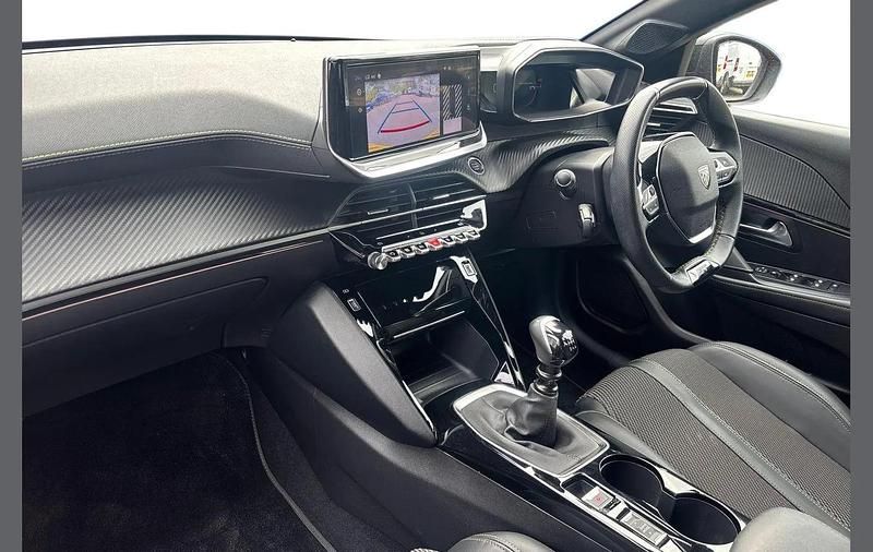 Used Peugeot 208 GT 101 HP (74 kW) 2024 Red Hatchback