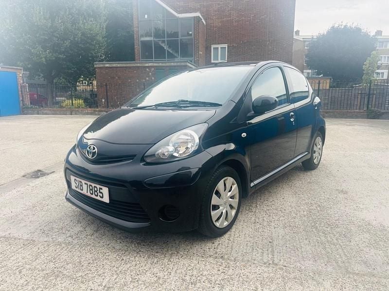 Black Used 2013 Toyota Aygo Hatchback | £4,199 (Fair price) - Image 1/4