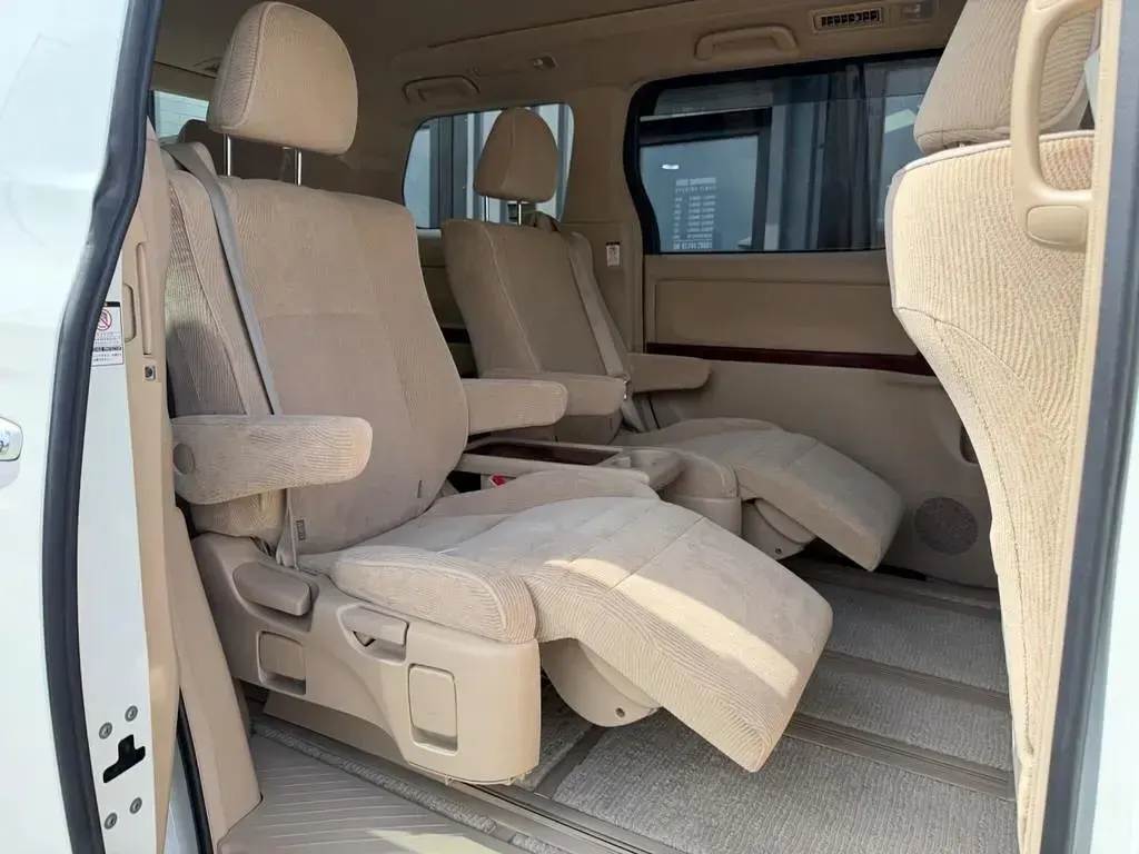 Used Toyota Alphard 2009 MPV