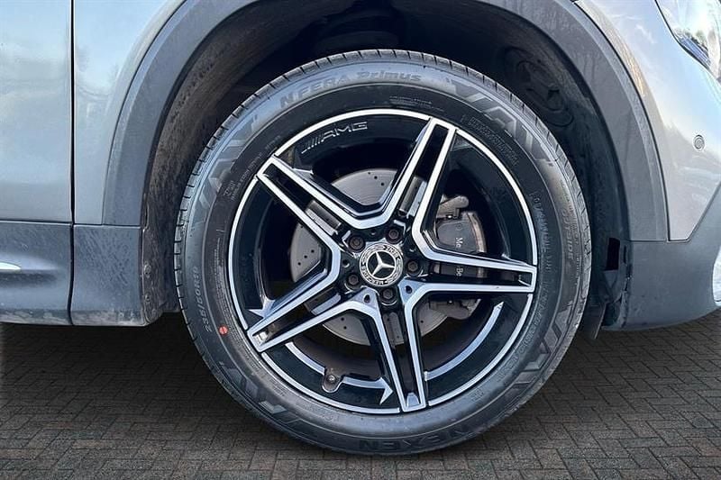 Used Mercedes GLB200 Executive 163 HP (119 kW) 2023 Mountain grey SUV