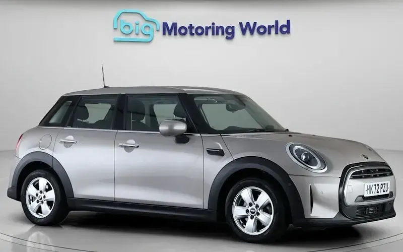 Used Mini Cooper Classic 136 HP (100 kW) 2022 Hatchback