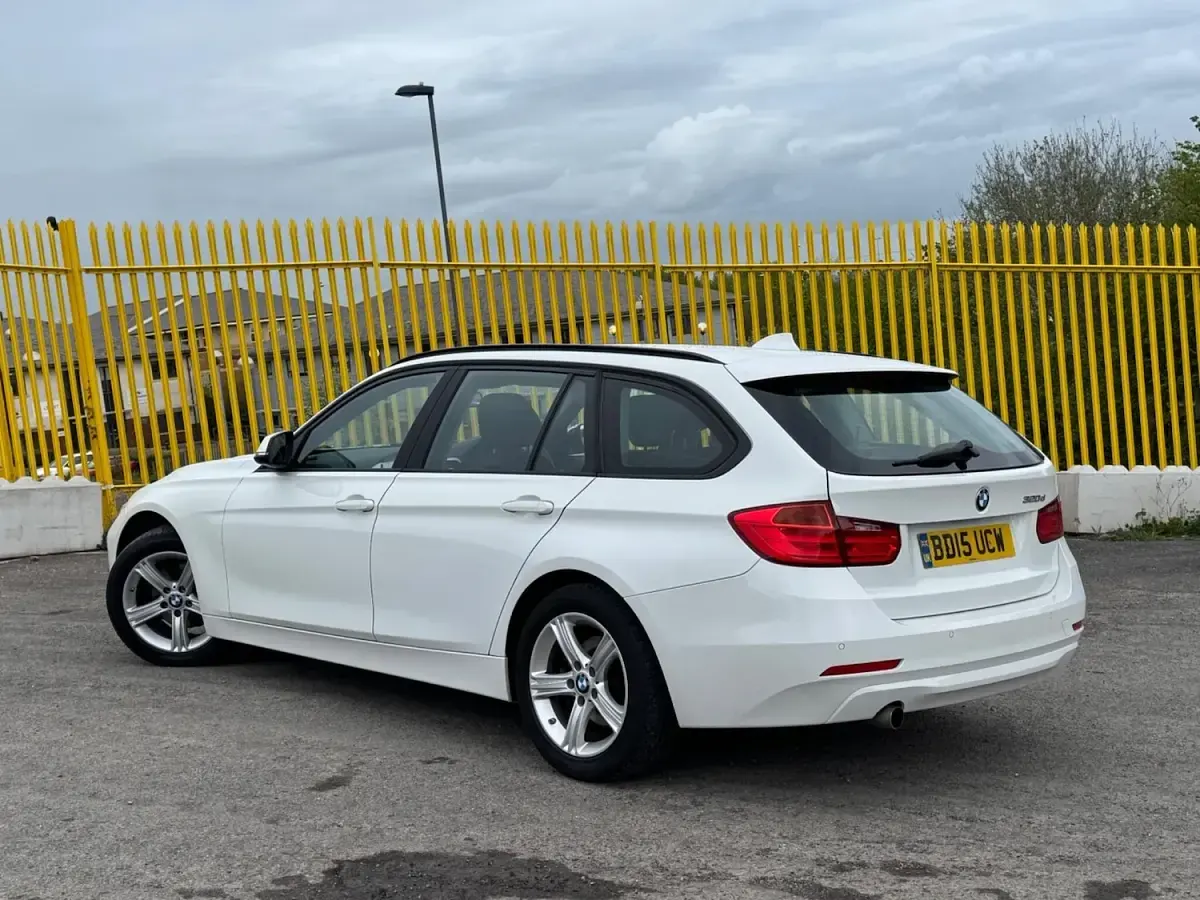 Used BMW 320 Impressive 181 HP (133 kW) 2015 White Estate