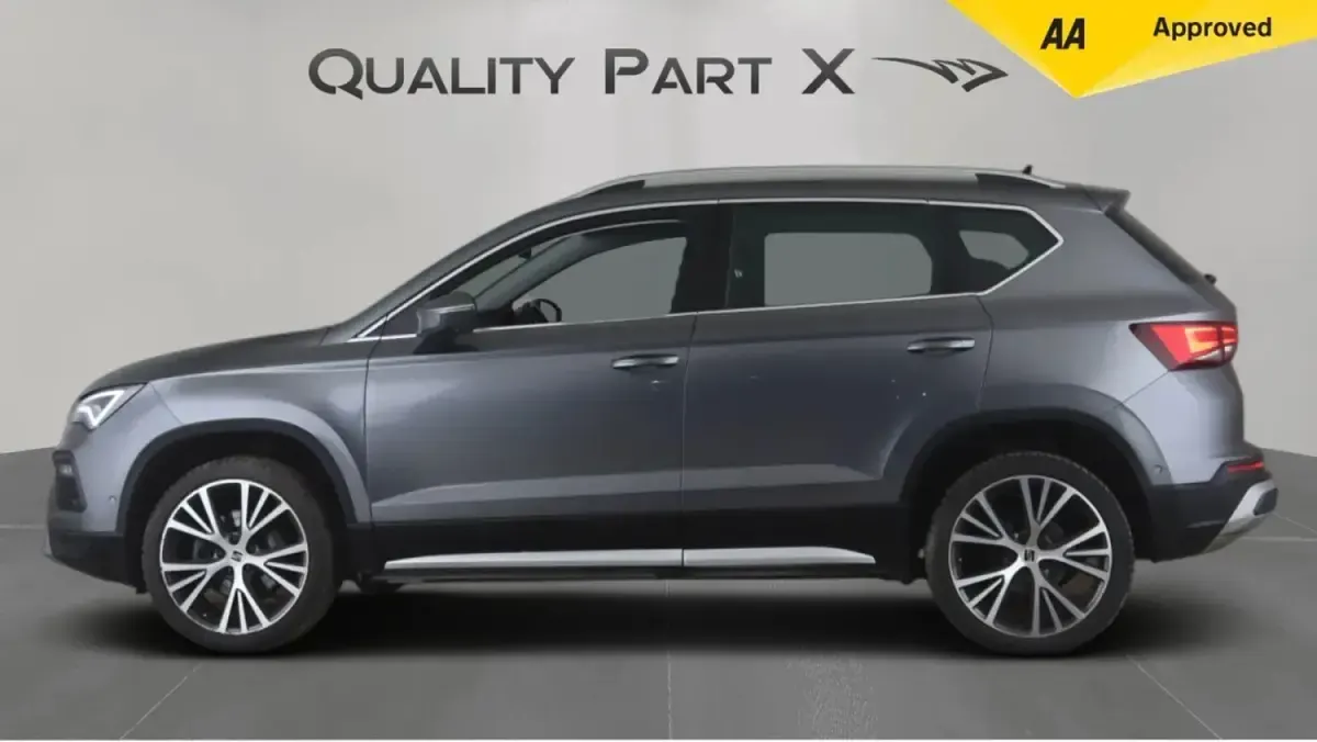 Begagnad Seat Ateca Xperience Lux 150 HK (110 kW) 2023 Grå SUV